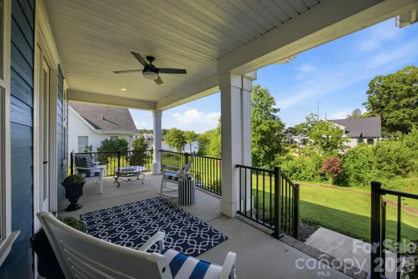 104 SISTERS COVE CT