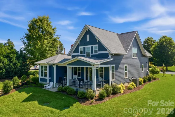 104 SISTERS COVE CT