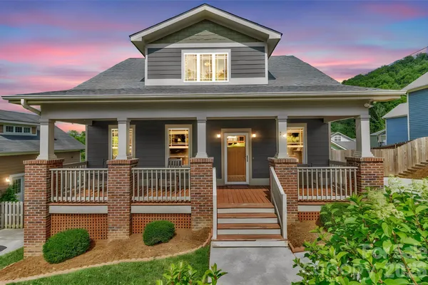 18 BYRDCLIFFE LN