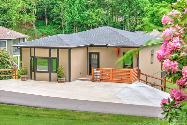 47 WINGHAVEN HEIGHTS