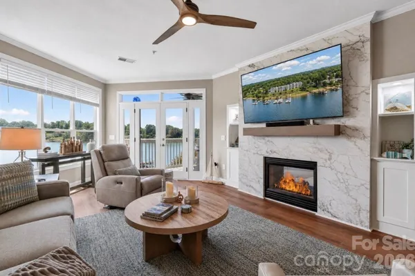 637 WILLIAMSON RD 205