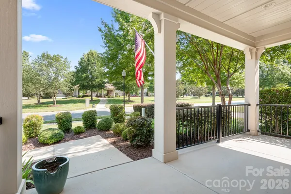 127 BRAWLEY POINT CIR
