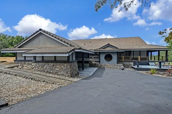 5120 BURNHAM RANCH RD