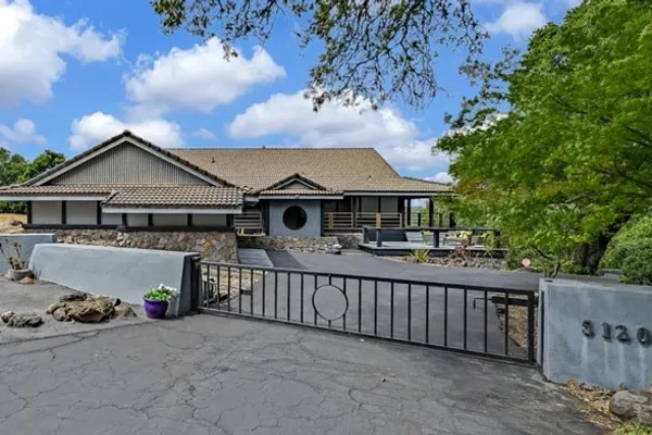 5120 BURNHAM RANCH RD