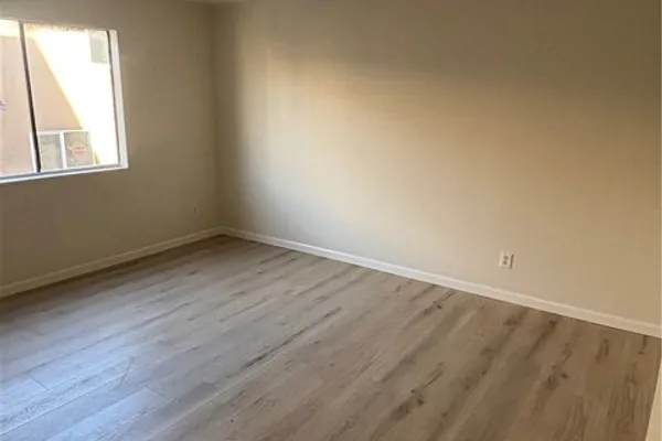 10901 LAUREL CNY BLVD