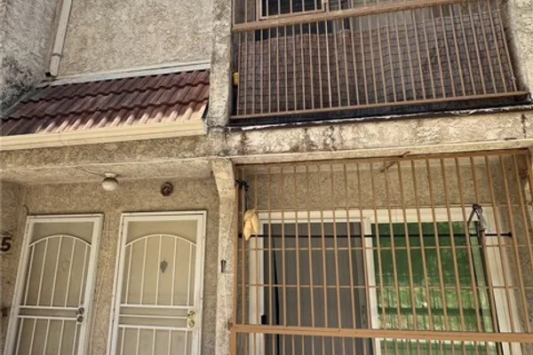 909 NEW DEPOT ST # 15-16