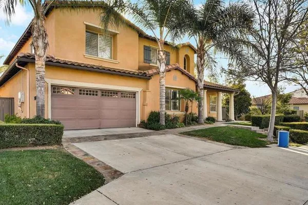 2509 HONEYBELL LN