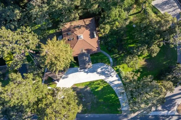 1125 ALTA MESA RD