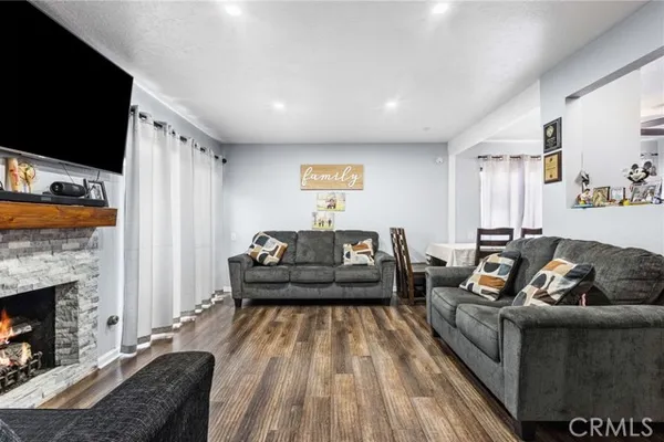 1381 S WALNUT ST 2105