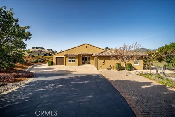 440 SLENDER ROCK PL