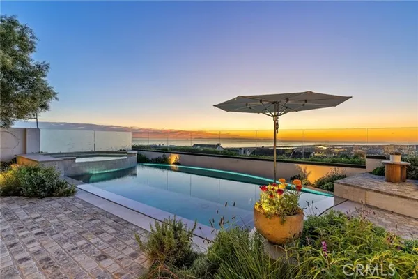 17 MUIR BCH