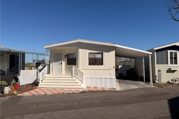 17261 GOTHARD ST SPC 18