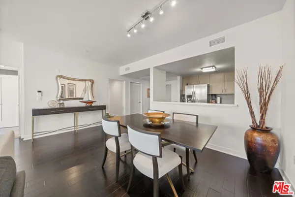 436 S VIRGIL AVE 7