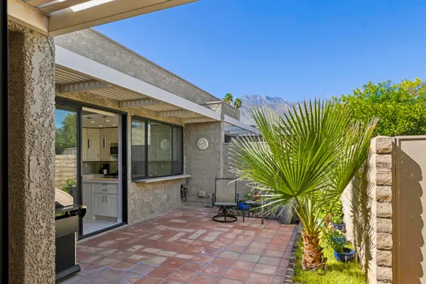 1715 E EL ALAMEDA