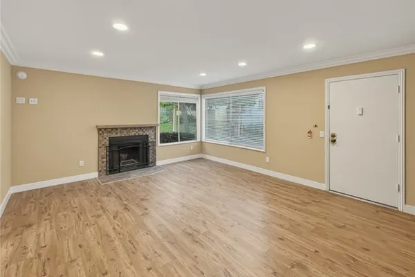 18408 HATTERAS ST 19