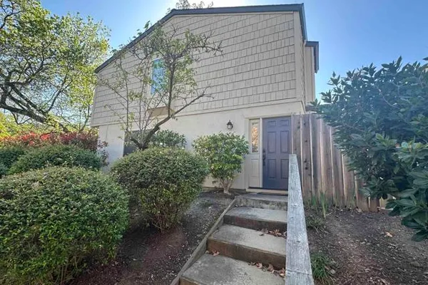 1827 HOLLAND DR
