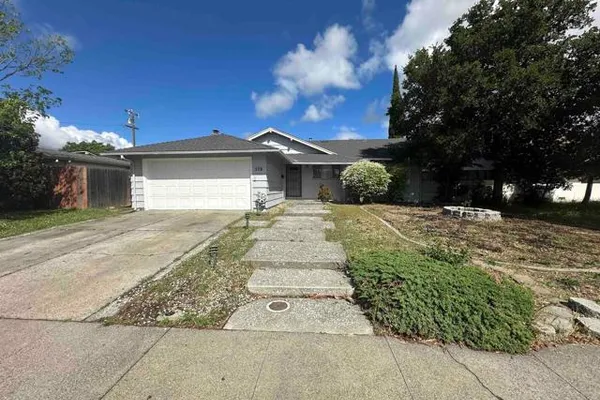 378 ACACIA ST