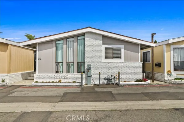 327 W WILSON ST SPC 80