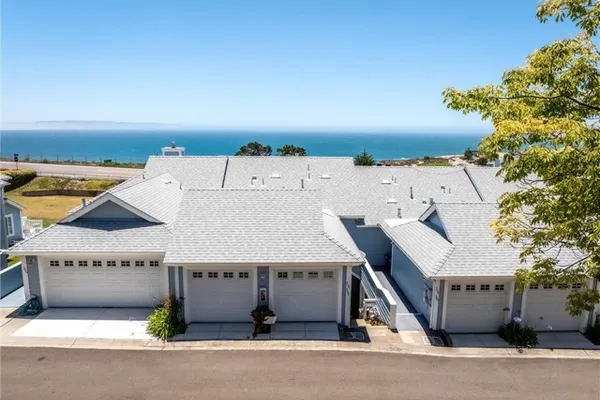 320 FOOTHILL RD 7
