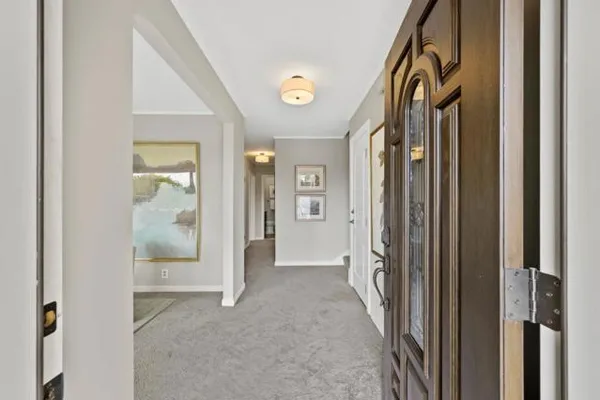 124 VINE ST