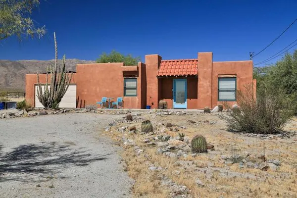 3890 PECOS DR