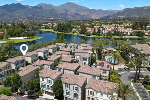 237 MONTANA DEL LAGO DR