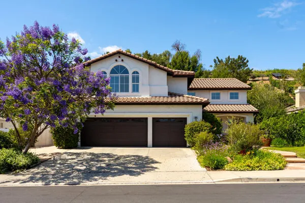 2039 ALBORADA DR