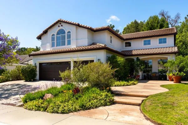 2039 ALBORADA DR