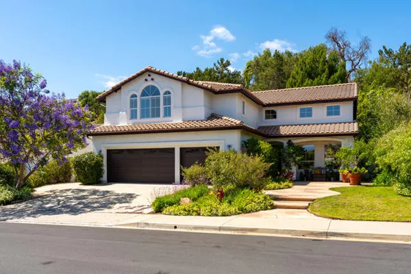 2039 ALBORADA DR