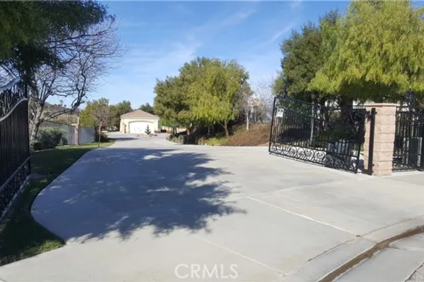 4007 SUZIE CIR
