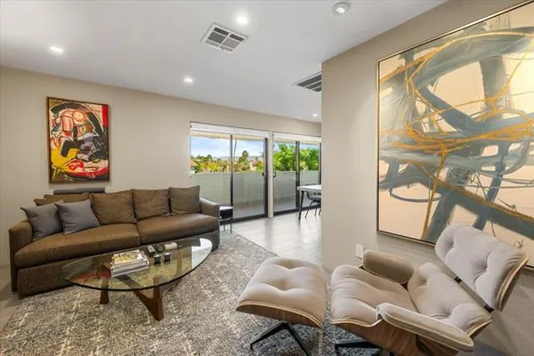 467 S CALLE EL SEGUNDO D1