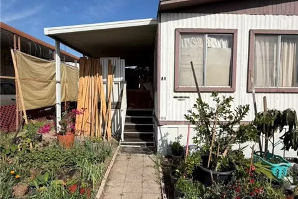 3734 PACIFIC ST SPC 44