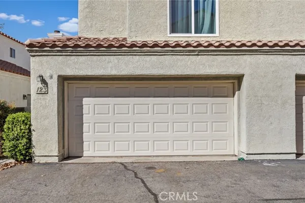 123 42ND E