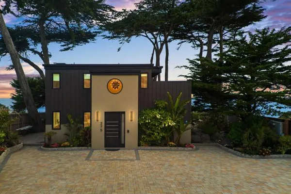275 DAVENPORT LANDING RD