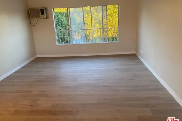512 EVERGREEN ST 309
