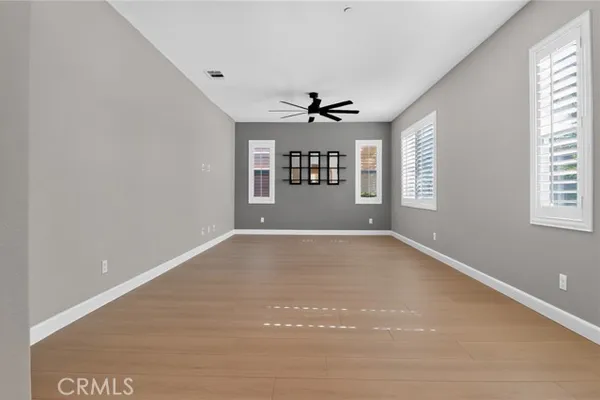 37406 PASEO VIOLETA