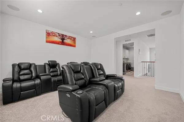 8327 N MARIPOSA CT
