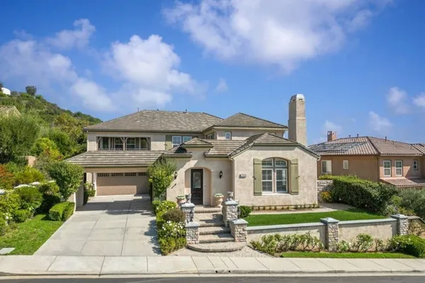 4116 DAKOTA DR