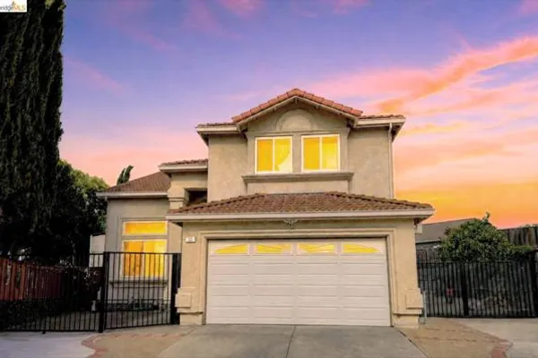 10 LIVE OAK CT