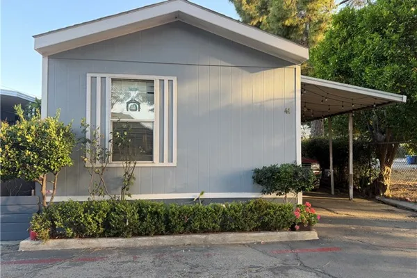 1461 W MISSION BLVD