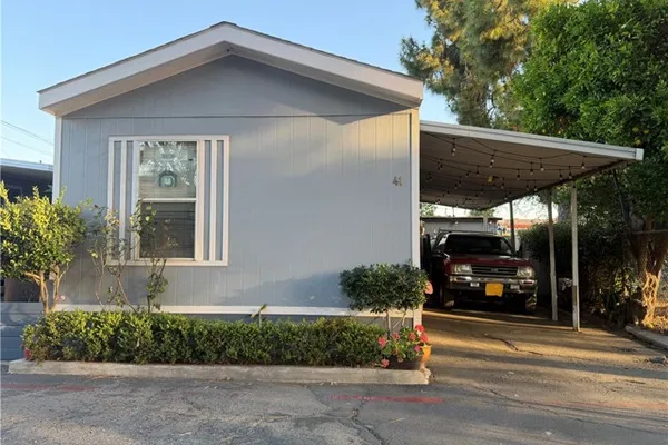 1461 W MISSION BLVD