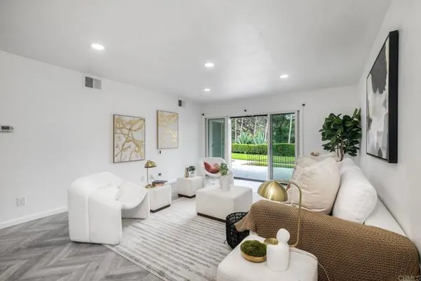 12160 RANCHO BERNARDO RD A
