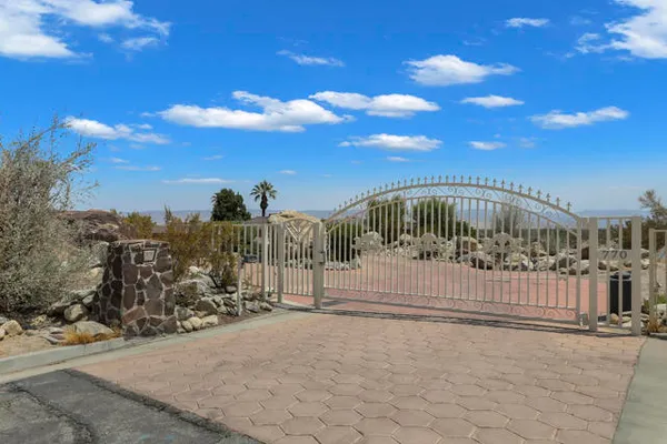 770 S LA MIRADA RD
