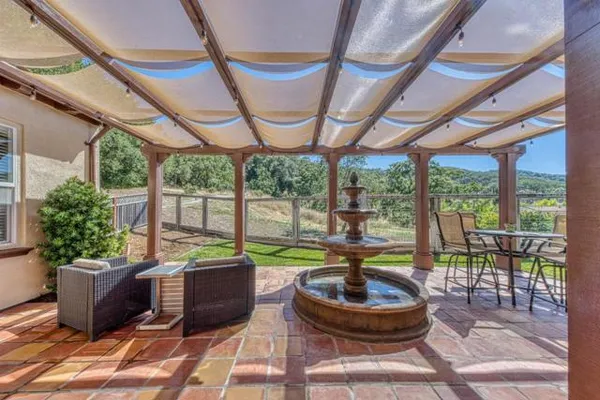 7271 EAGLE RIDGE DR