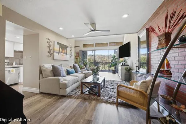 2564 NAVARRA DR 213