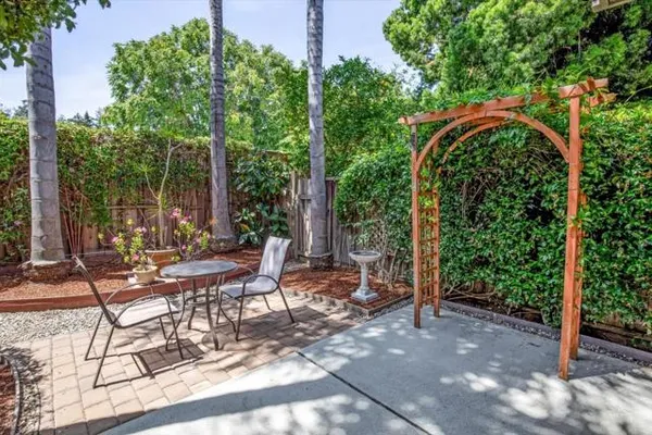 103 MISSION DR