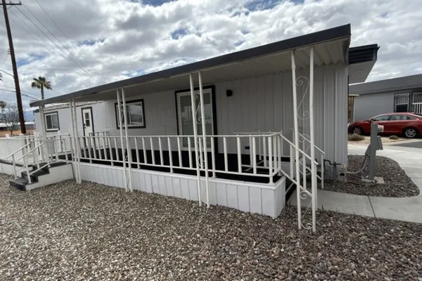 260 N LYON AVE 30