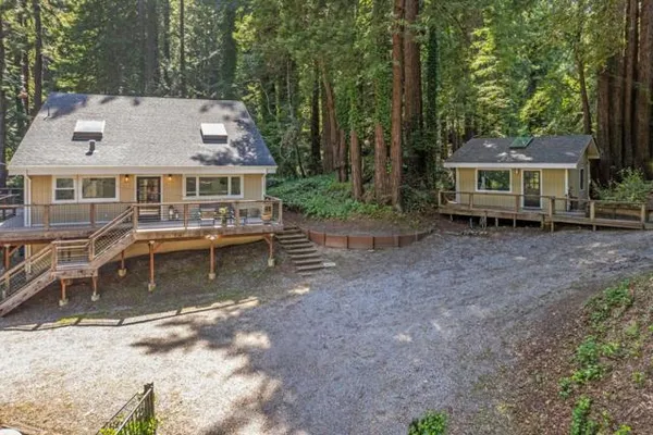 6774 LA HONDA RD