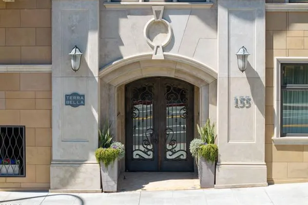 155 CORDOVA ST 205
