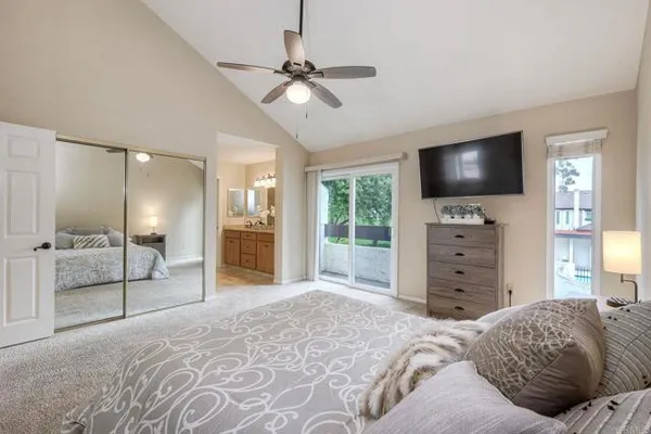 1312 HAWK LN